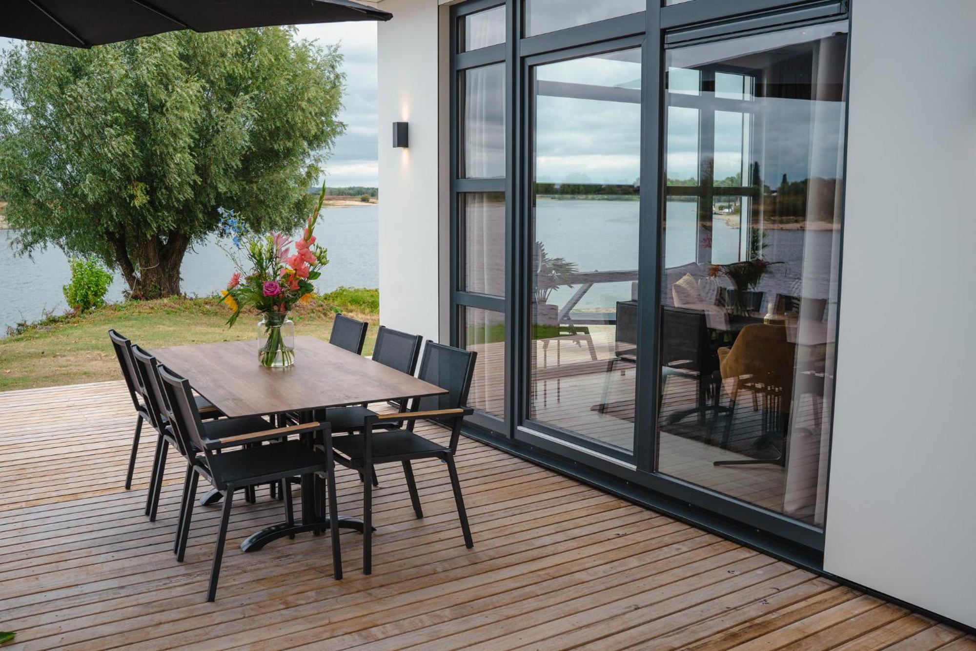 ホテル Marinapark Bad Nederrijn Maurik エクステリア 写真