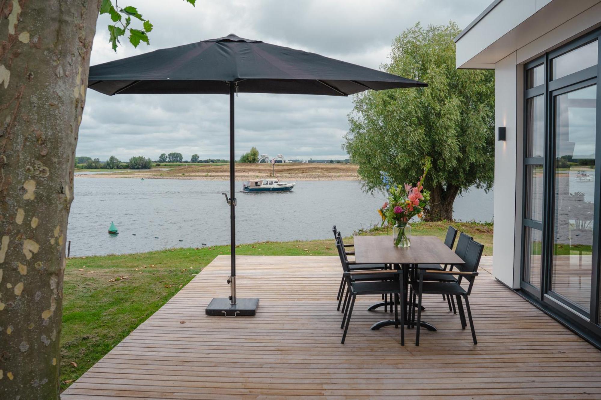 ホテル Marinapark Bad Nederrijn Maurik エクステリア 写真